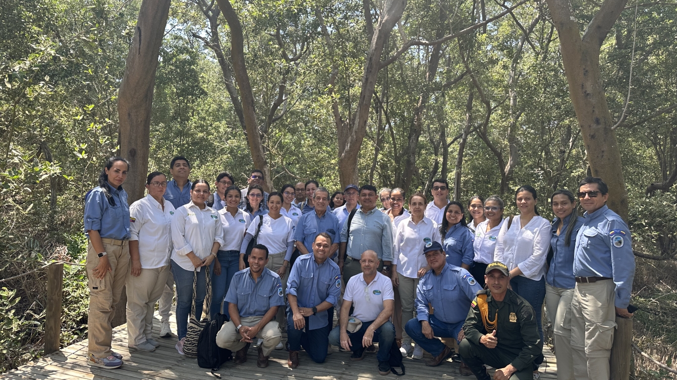 Foto grupo Corpamag y Parques